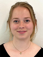 Geschäftsführung / Cora Bumann
